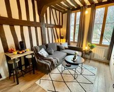 France Normandy Rouen vacation rental compare prices direct by owner 29059220