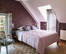 France Burgundy Saint-Fargeau vacation rental compare prices direct by owner 28947557