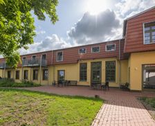 Germany Mecklenburg-Pomerania Lalendorf vacation rental compare prices direct by owner 35471368