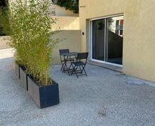France Provence-Alpes-Côte d'Azur Martigues vacation rental compare prices direct by owner 28829786
