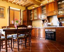 Italy Tuscany Porcari vacation rental compare prices direct by owner 29362067