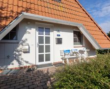 Germany Lower-Saxony Dorum-Neufeld vacation rental compare prices direct by owner 28493006