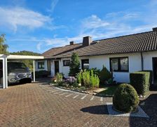 Germany Hessen Weimar vacation rental compare prices direct by owner 35376174