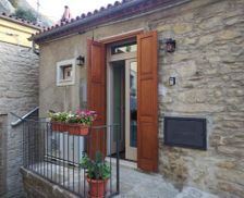 Italy Basilicata Castelmezzano vacation rental compare prices direct by owner 28889809
