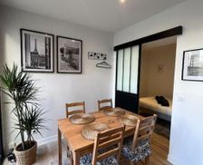 France Ile de France Bois-Colombes vacation rental compare prices direct by owner 27732745
