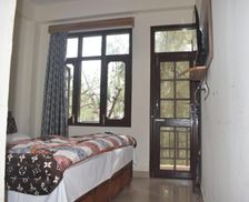 India Himachal Pradesh Solan vacation rental compare prices direct by owner 28991447