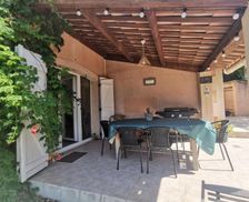 France Provence-Alpes-Côte d'Azur Trets vacation rental compare prices direct by owner 35289954