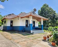 India Kerala Ambalavayal vacation rental compare prices direct by owner 28196425