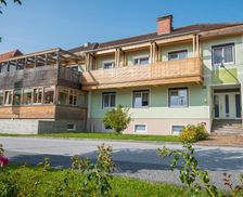 Austria Styria Pöllau vacation rental compare prices direct by owner 26932553