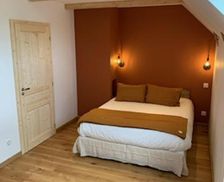 France Auvergne Marchastel vacation rental compare prices direct by owner 26874346
