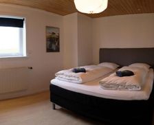 Faroe Islands Vágar Sørvágur vacation rental compare prices direct by owner 27203013