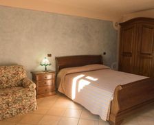 Italy Piedmont Santo Stefano Belbo vacation rental compare prices direct by owner 26976427