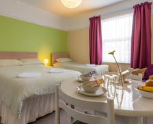 United Kingdom Essex Clacton-on-Sea vacation rental compare prices direct by owner 10675772