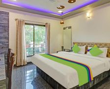 India Maharashtra Panchgani vacation rental compare prices direct by owner 32786576