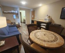 United States Ohio Put-in-Bay vacation rental compare prices direct by owner 12817907