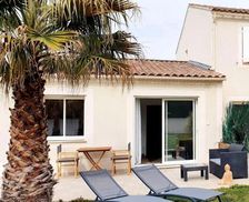 France Provence-Alpes-Côte d'Azur Orange vacation rental compare prices direct by owner 26946593