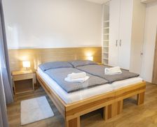 Czechia Central Bohemia Čtyřkoly vacation rental compare prices direct by owner 13693357