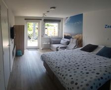 Netherlands Texel De Koog vacation rental compare prices direct by owner 16472440