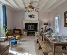 France Nouvelle-Aquitaine Montmoreau vacation rental compare prices direct by owner 26692481