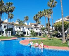 Spain Andalucía Estepona vacation rental compare prices direct by owner 25337810