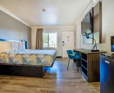 United States California Menifee vacation rental compare prices direct by owner 32823393