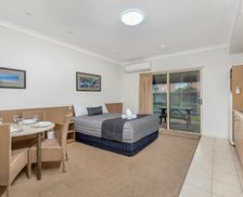 Australia Queensland Emerald vacation rental compare prices direct by owner 9770884