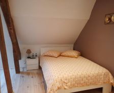 France Burgundy Chablis vacation rental compare prices direct by owner 26042110