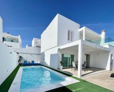 Spain Lanzarote Costa Teguise vacation rental compare prices direct by owner 13429582