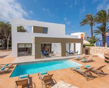 Spain Menorca Cala en Blanes vacation rental compare prices direct by owner 28964039
