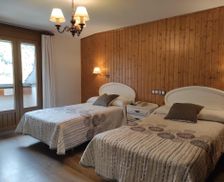 Spain Aragon Bielsa vacation rental compare prices direct by owner 27013062