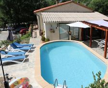 France Provence-Alpes-Côte d'Azur Castellane vacation rental compare prices direct by owner 26870510