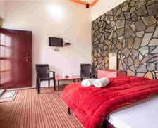 India Uttarakhand Kausani vacation rental compare prices direct by owner 26373906