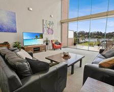 Australia Victoria Lakes Entrance vacation rental compare prices direct by owner 24925411