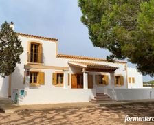 Spain Formentera Sant Francesc Xavier vacation rental compare prices direct by owner 28069384