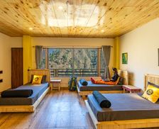 India Himachal Pradesh Gushaini vacation rental compare prices direct by owner 26076134