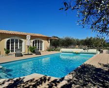 France Provence-Alpes-Côte d'Azur Rochegude-Drome vacation rental compare prices direct by owner 13468731