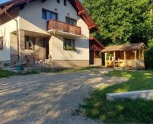 Romania Brasov Bran vacation rental compare prices direct by owner 27793106