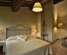 Italy Tuscany Cantagrillo vacation rental compare prices direct by owner 16541449