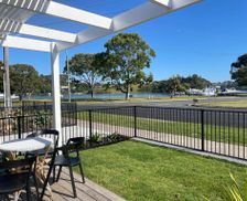 Australia Victoria Lakes Entrance vacation rental compare prices direct by owner 27071935