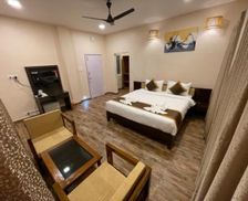 India West Bengal Mādāri Hāt vacation rental compare prices direct by owner 28777581
