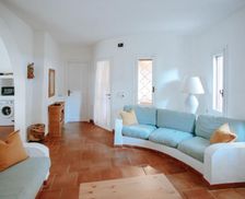 Italy Sardinia Pula vacation rental compare prices direct by owner 28048870