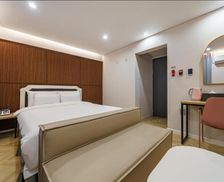 South Korea Gangwon-Do Chuncheon vacation rental compare prices direct by owner 27059030