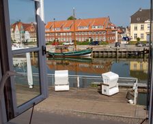 Germany Schleswig-Holstein Glückstadt vacation rental compare prices direct by owner 28016361