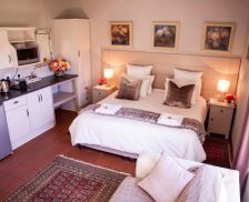 South Africa Eastern Cape Nieu-Bethesda vacation rental compare prices direct by owner 26741740