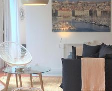France Provence-Alpes-Côte d'Azur Marseille vacation rental compare prices direct by owner 26973762