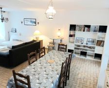 France Centre Pocé-sur-Cisse vacation rental compare prices direct by owner 26955001