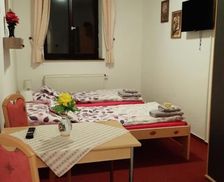 Czechia South Bohemia Lodhéřov vacation rental compare prices direct by owner 16538351