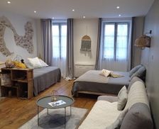 France Aquitaine Saint-Jean-Pied-de-Port vacation rental compare prices direct by owner 7027773