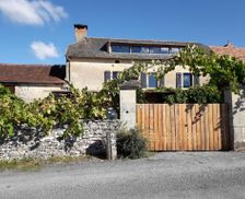 France Limousin Saint-Cernin-de-Larche vacation rental compare prices direct by owner 26850016
