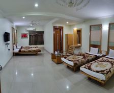 India Gujarat Vapi vacation rental compare prices direct by owner 26361836
